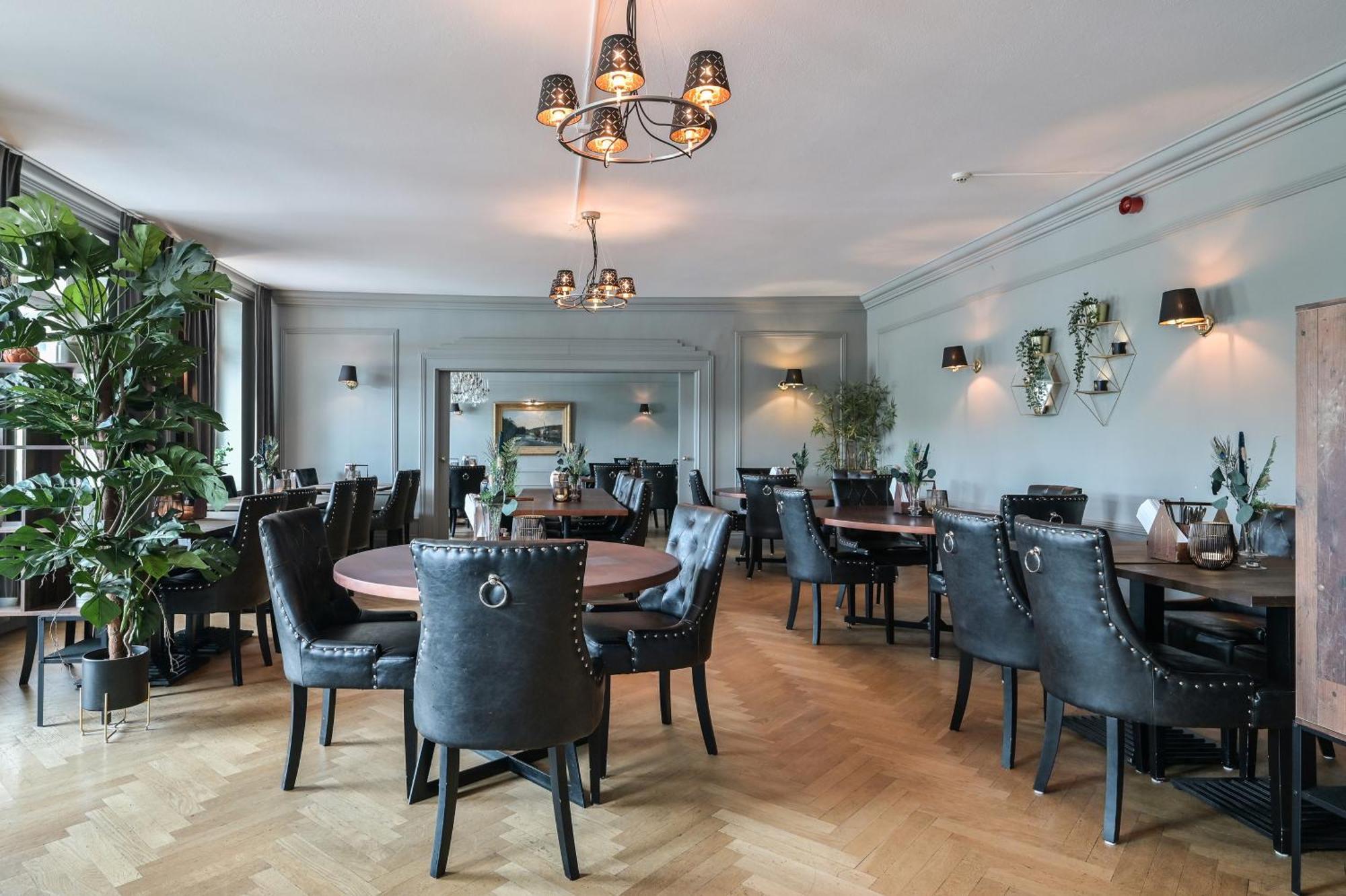 Hallstahammar Asby Hotell מראה חיצוני תמונה