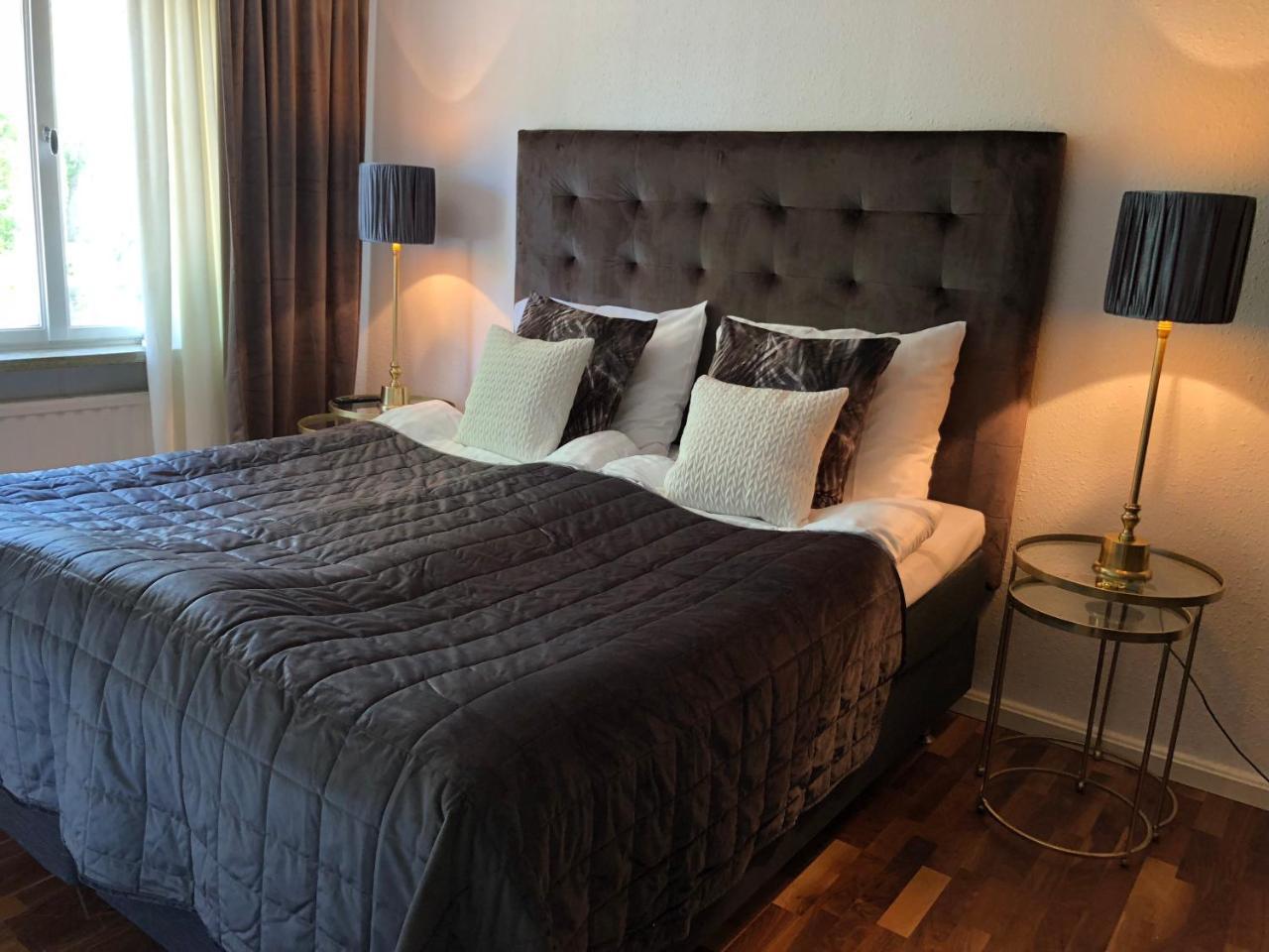 Hallstahammar Asby Hotell מראה חיצוני תמונה